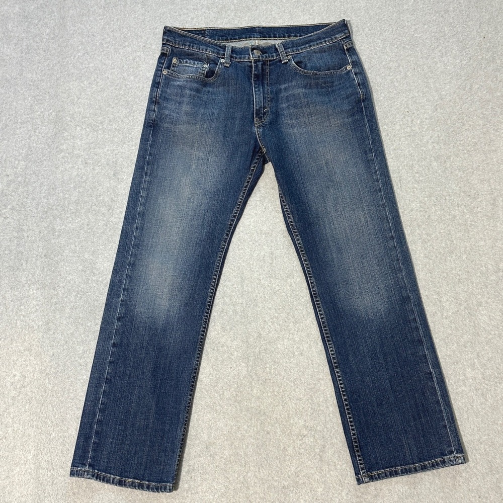Levis 559 Mens Jeans 33x30 Relaxed Straight Medium Wash Blue Denim Y2K Whisker